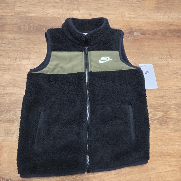 Nike Other - Nike Kids' Black Sherpa Vest with Olive Accent